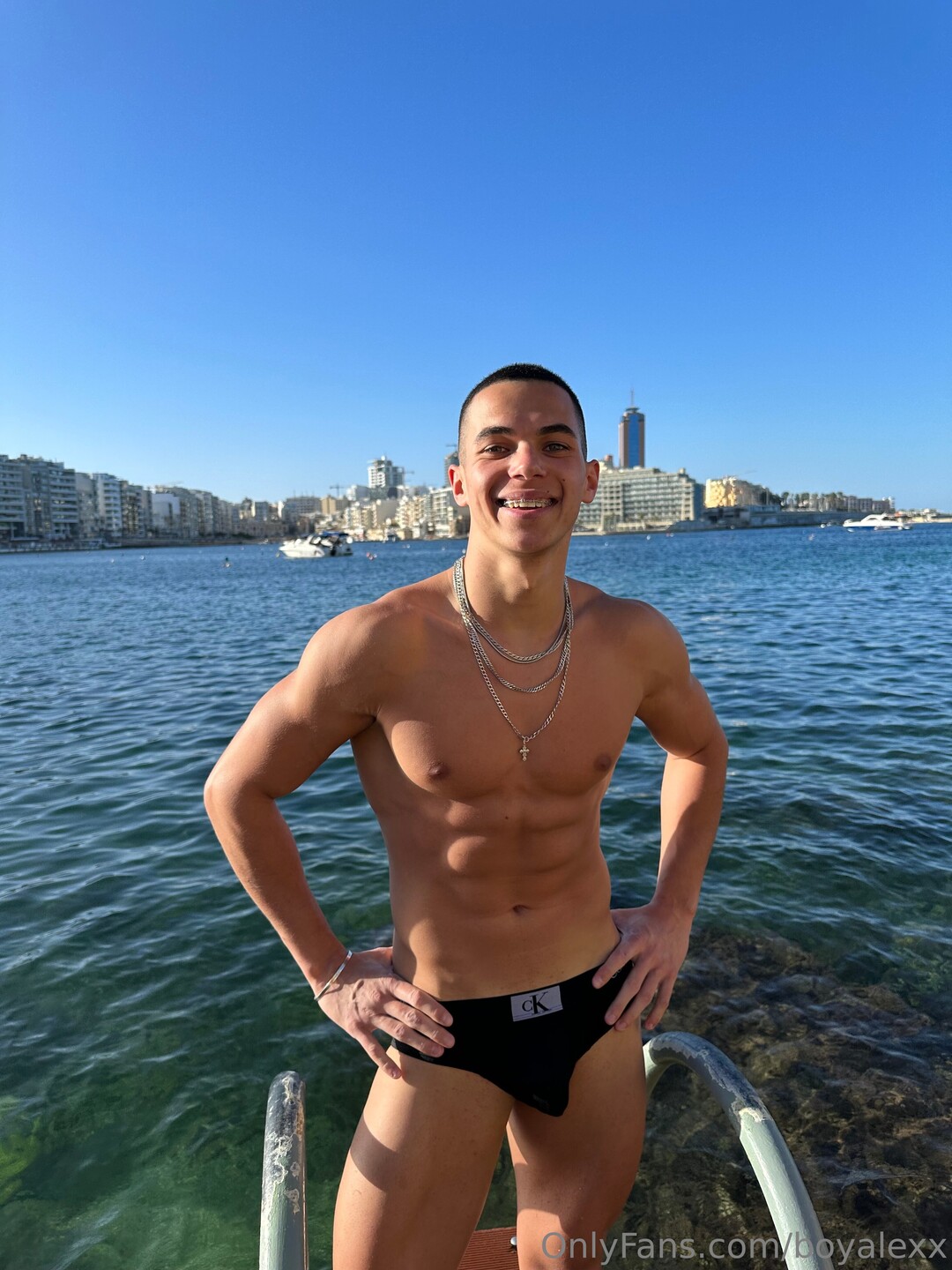 Naakte gelekte OnlyFans-foto van Boyalexx #1056