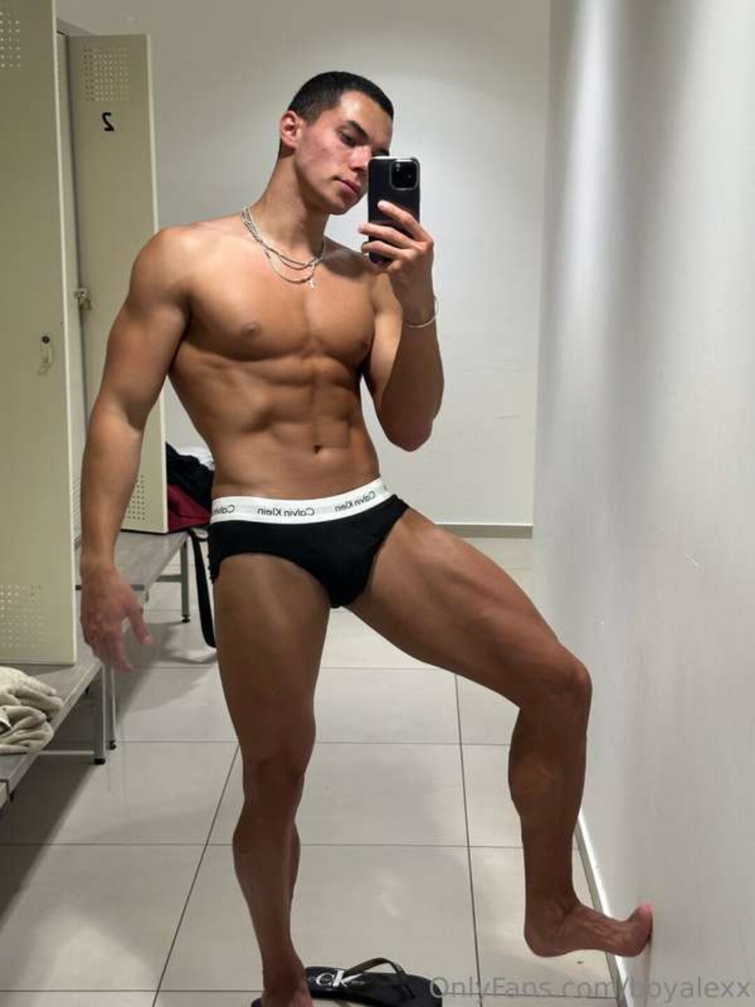 Naakte gelekte OnlyFans-foto van Boyalexx #1186