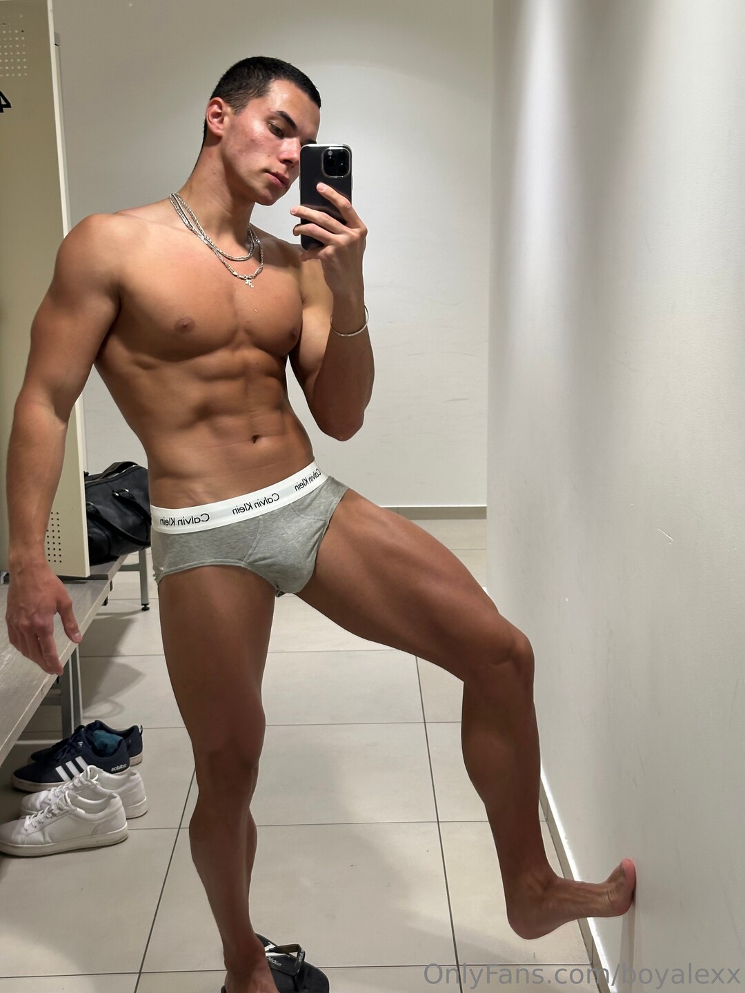 Naakte gelekte OnlyFans-foto van Boyalexx #1195