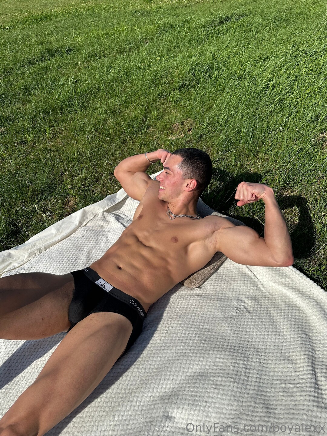 Naakte gelekte OnlyFans-foto van Boyalexx #1266