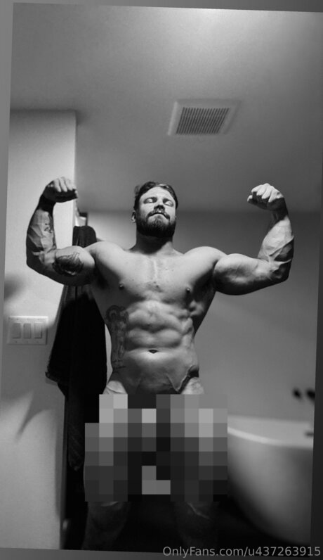Naakte gelekte OnlyFans-foto van U437263915