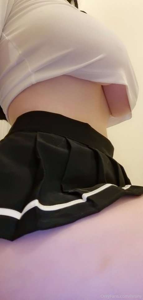 Naakte gelekte OnlyFans-foto van Rose Jibril