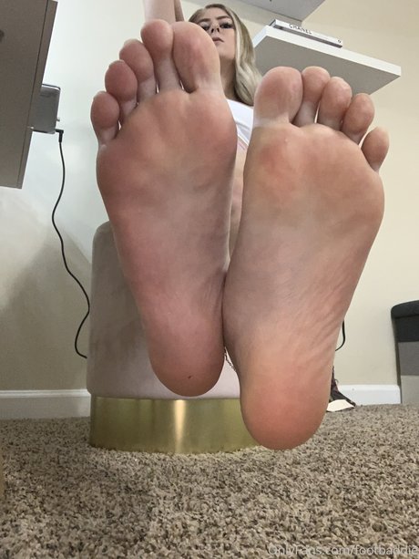 Naakte gelekte OnlyFans-foto van Goddess Stephh