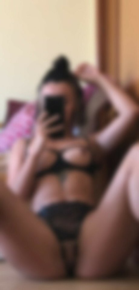 Naakte gelekte OnlyFans-foto van Pimenta