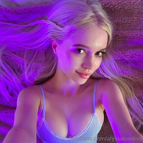 Naakte gelekte OnlyFans-foto van Alyssabankss