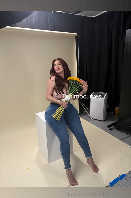 Naakte gelekte OnlyFans-foto van Chimocurves