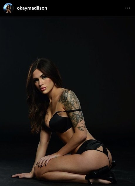 Naakte gelekte OnlyFans-foto van Justacumrag