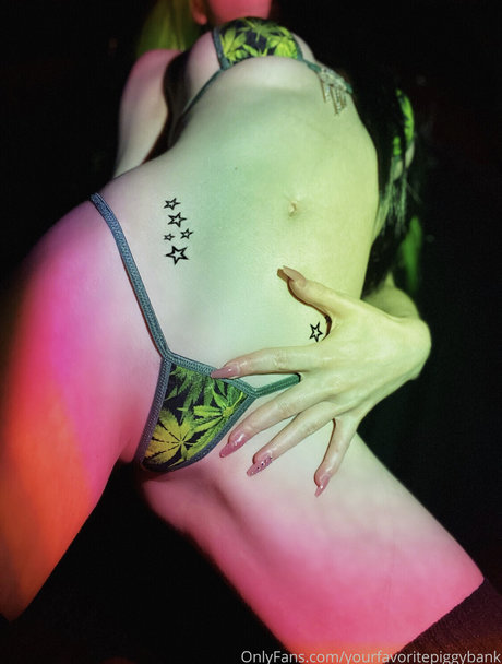 Naakte gelekte OnlyFans-foto van Villanelle