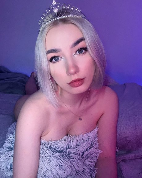 Naakte gelekte OnlyFans-foto van Juicy Melody