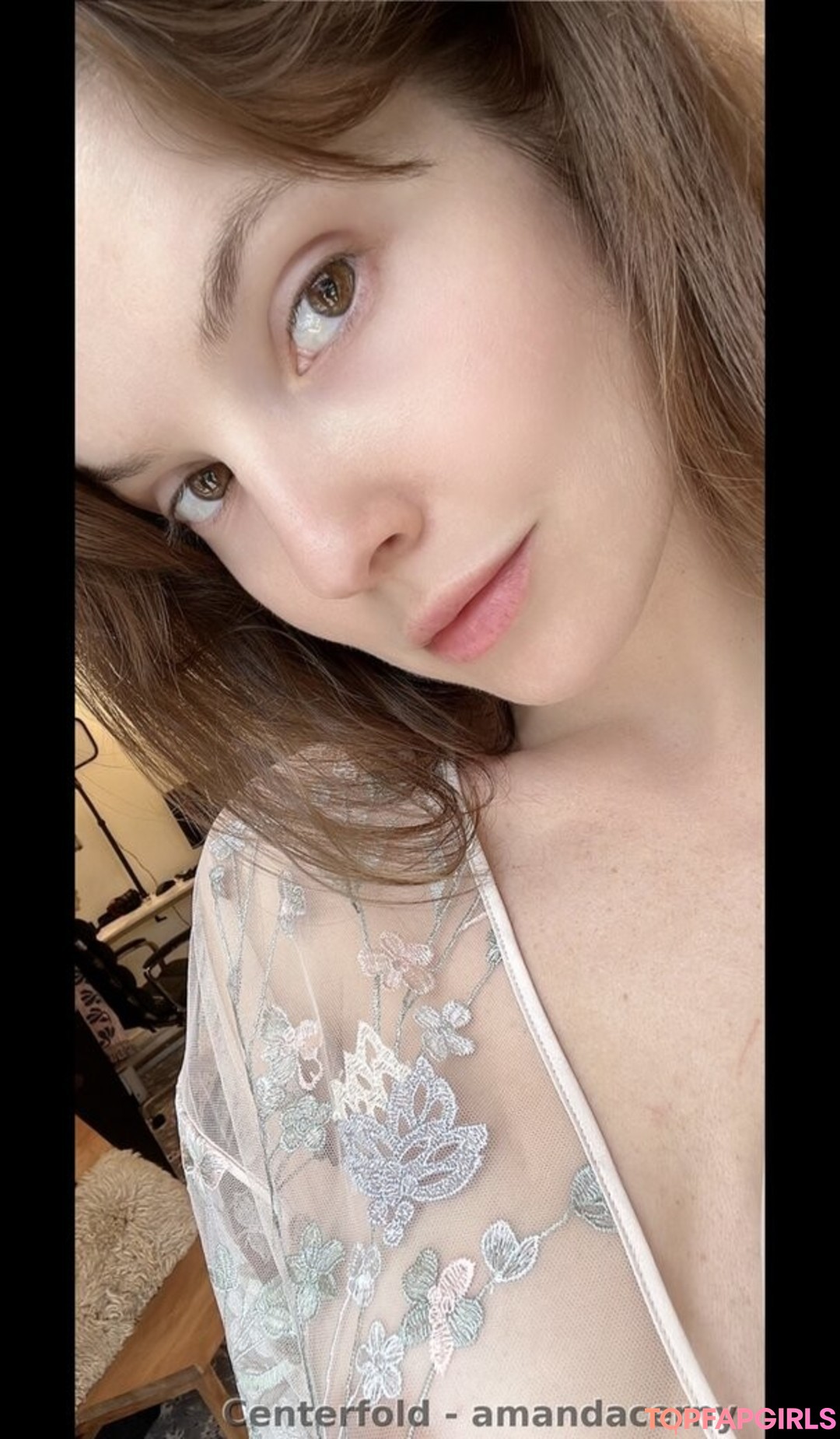 Naakte gelekte OnlyFans-foto van Amanda Cerny #1059