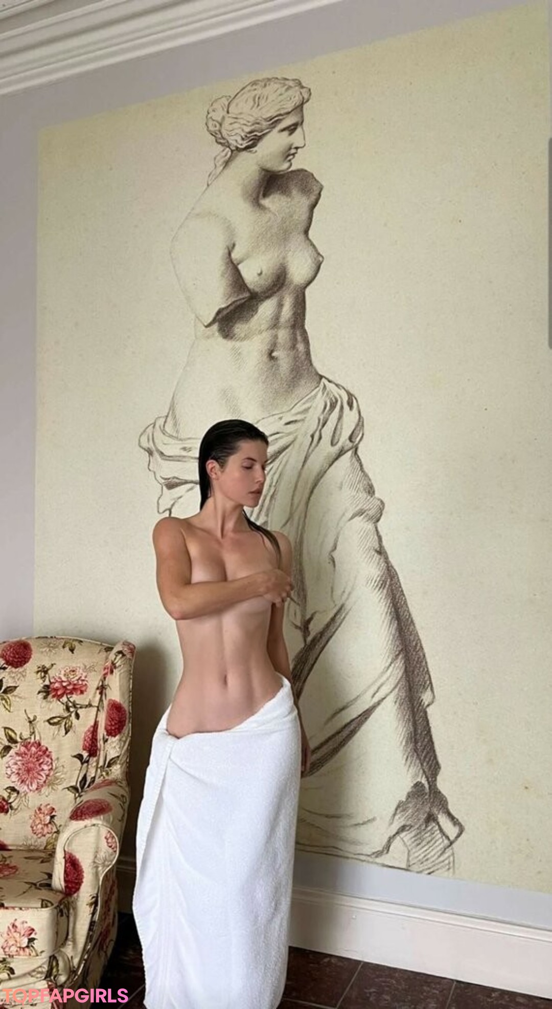 Naakte gelekte OnlyFans-foto van Amanda Cerny #1709