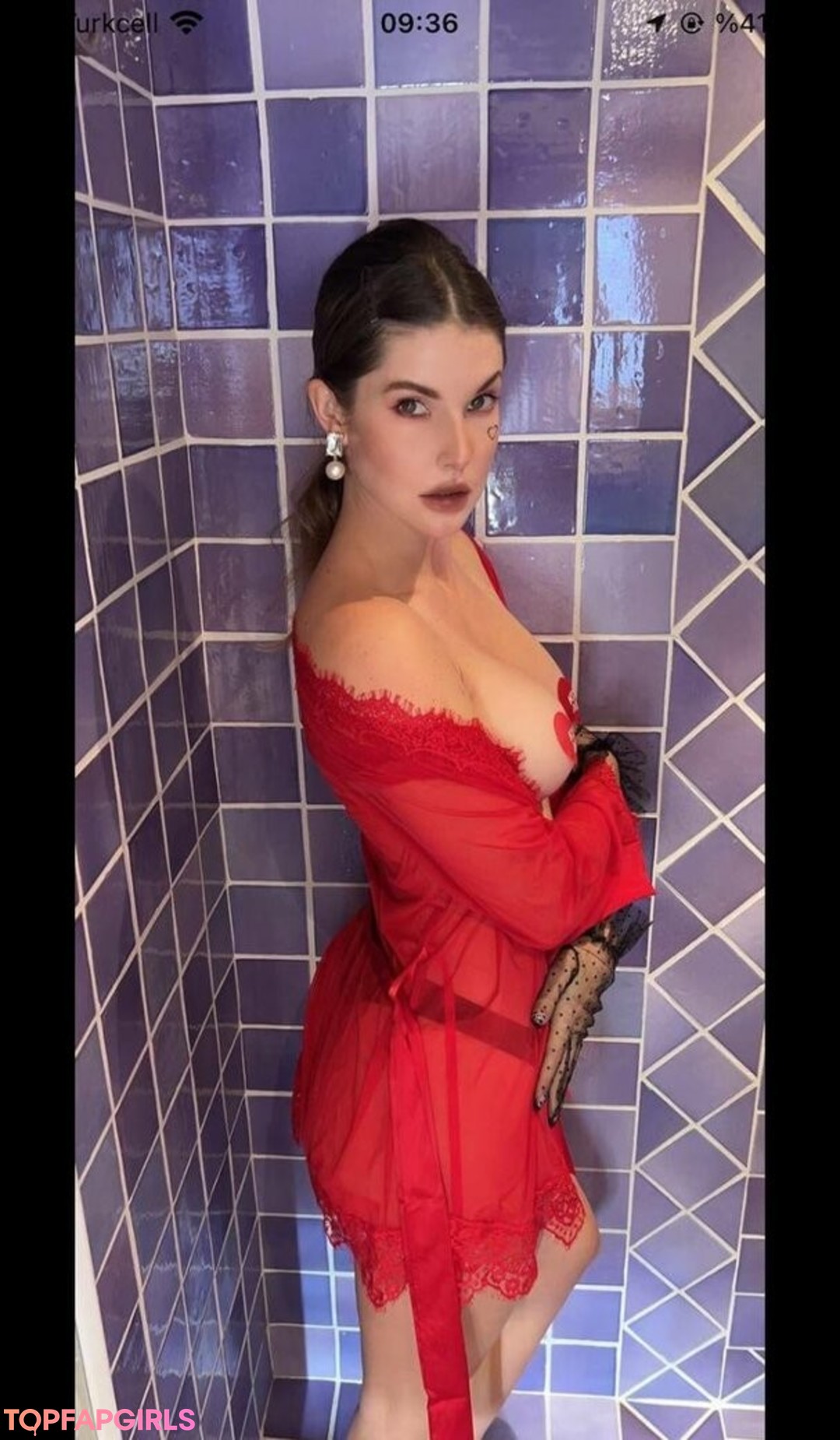Naakte gelekte OnlyFans-foto van Amanda Cerny #1773