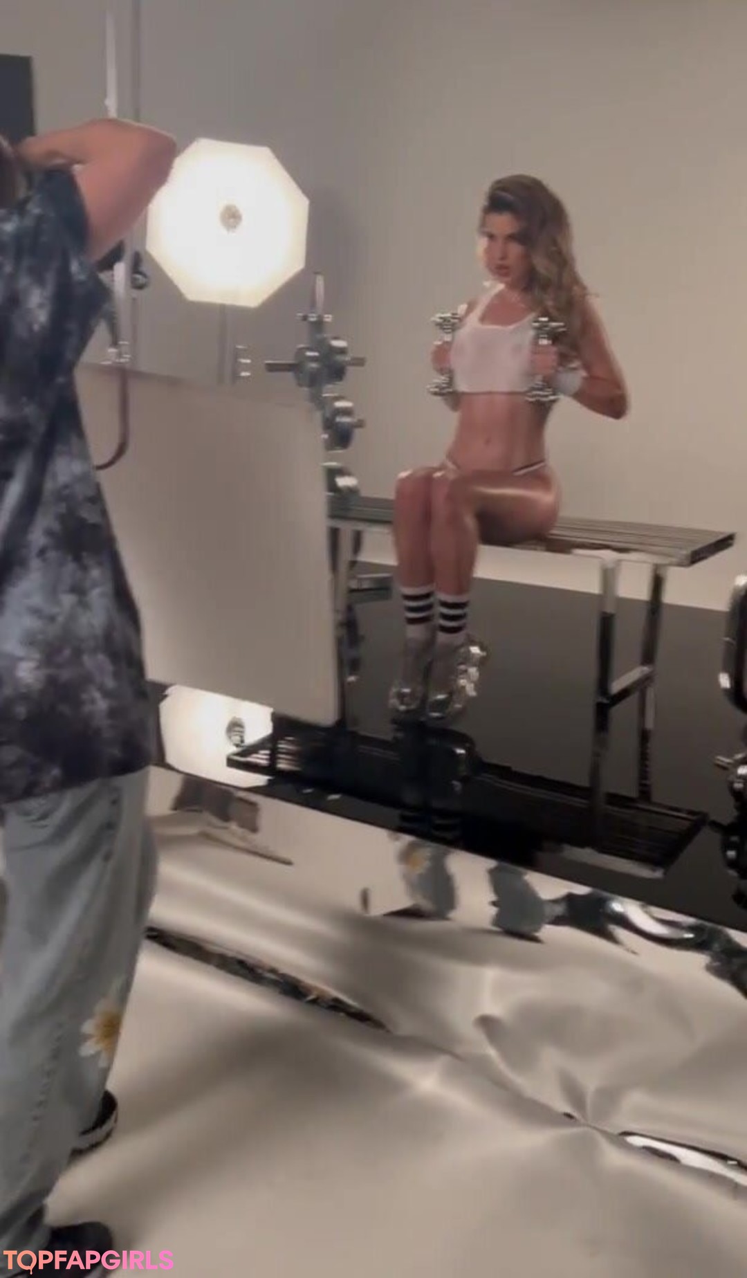 Naakte gelekte OnlyFans-foto van Amanda Cerny #1940