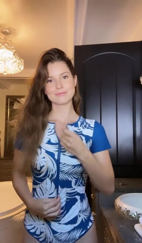 Amanda Cerny
