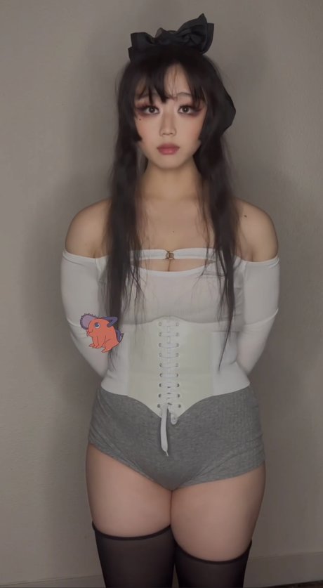 Naakte gelekte OnlyFans-foto van Mooncak Eva