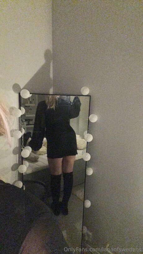Naakte gelekte OnlyFans-foto van Lanaofswedens