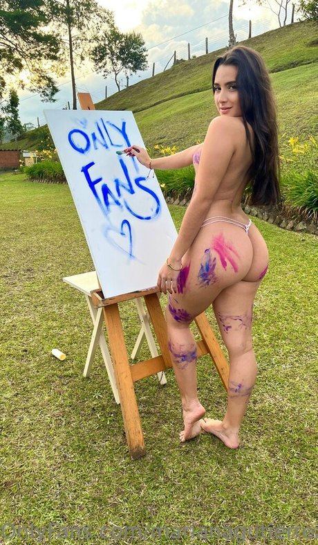 Naakte gelekte OnlyFans-foto van Mariana Gutierrez