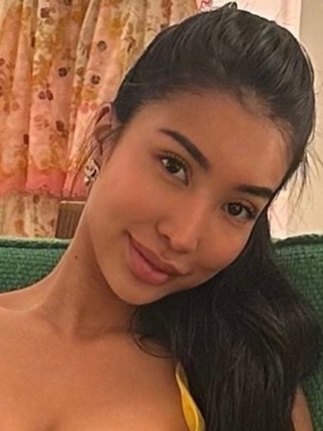 Naakte gelekte OnlyFans-foto van Realsisselxxx