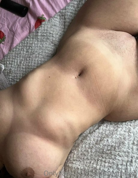 Naakte gelekte OnlyFans-foto van Sweetnwildxo