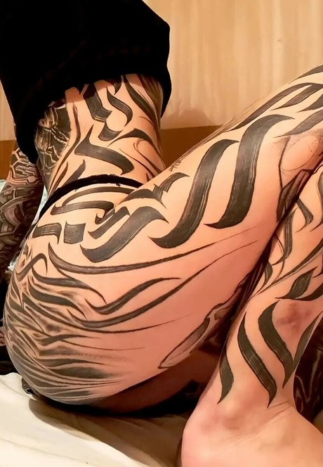 Naakte gelekte OnlyFans-foto van Zopferl