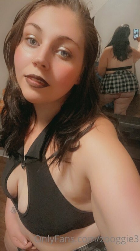 Naakte gelekte OnlyFans-foto van Zooggie3