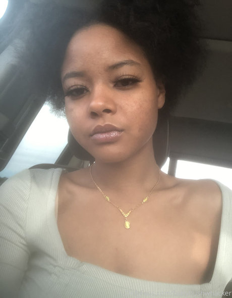 Naakte gelekte OnlyFans-foto van Babybushwhacker