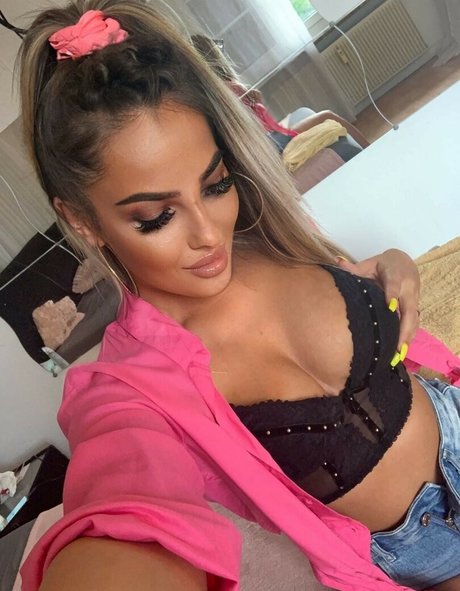 Naakte gelekte OnlyFans-foto van Mayamaya1999