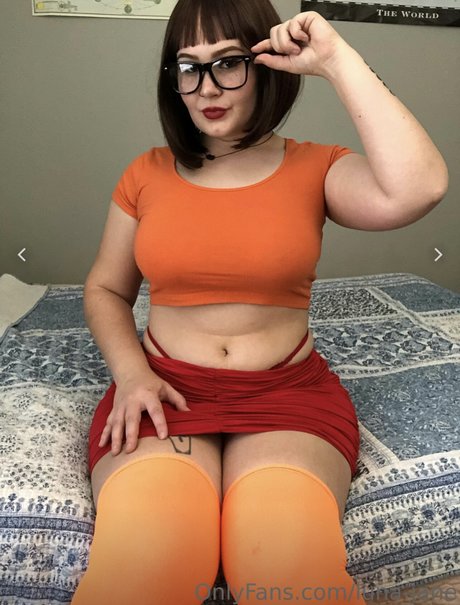 Naakte gelekte OnlyFans-foto van Luna Jane