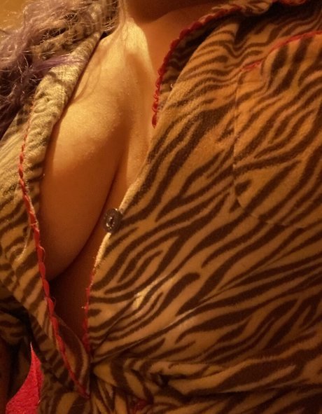 Naakte gelekte OnlyFans-foto van Zombieciz
