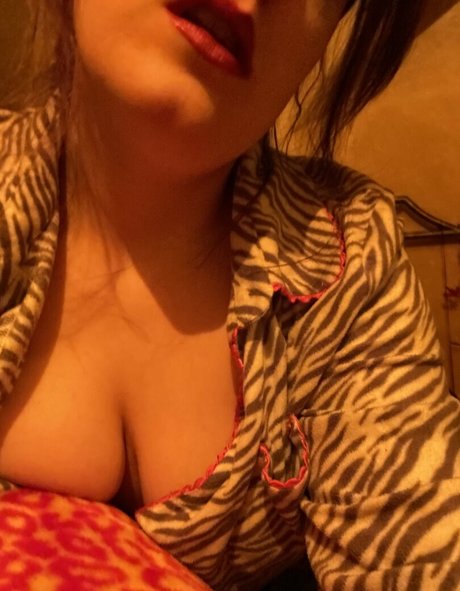 Naakte gelekte OnlyFans-foto van Zombieciz