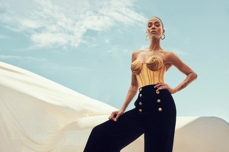 Naakte gelekte OnlyFans-foto van Zoe Saldana