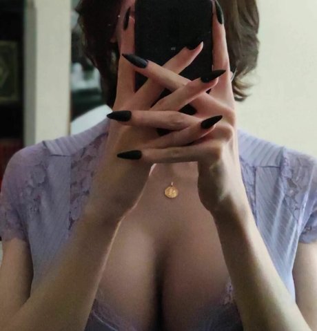 Naakte gelekte OnlyFans-foto van Zoepcbh