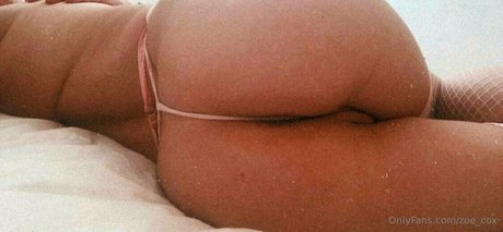 Naakte gelekte OnlyFans-foto van Zoecox