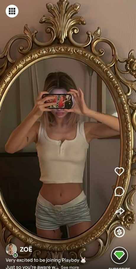 Naakte gelekte OnlyFans-foto van Zoe Christina