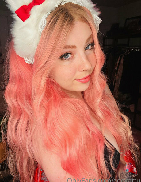 Naakte gelekte OnlyFans-foto van Zoecatfu