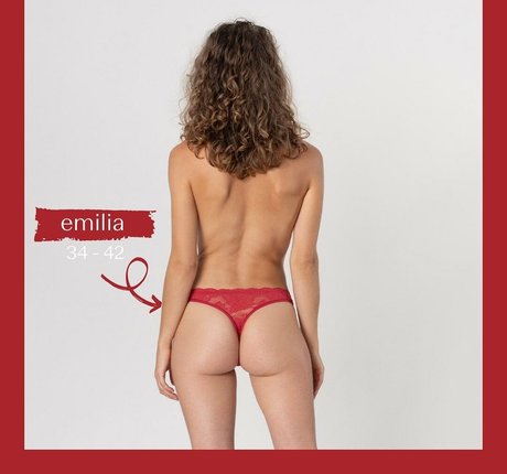 Zoe Camille