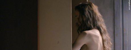Naakte gelekte OnlyFans-foto van Sophie Skelton