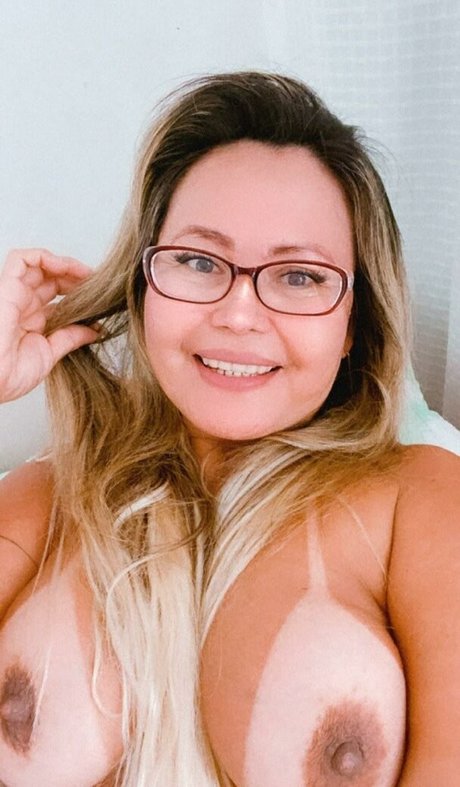 Naakte gelekte OnlyFans-foto van Rosangela Pantoja