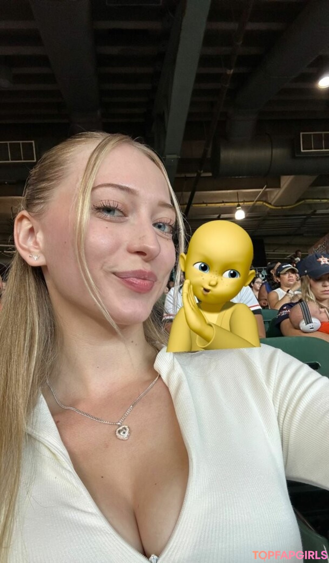 Naakte gelekte OnlyFans-foto van Sophia Diamond #1133