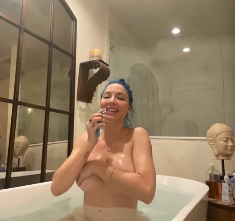 Whitney Cummings