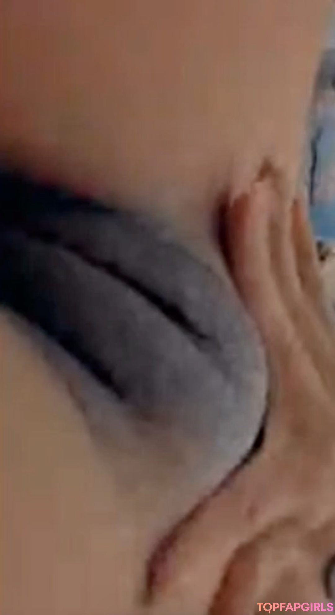 Naakte gelekte OnlyFans-foto van Demon Lives #1158