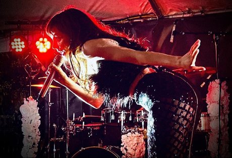 Lauren Mayberry