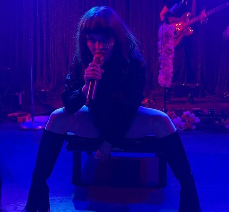 Lauren Mayberry