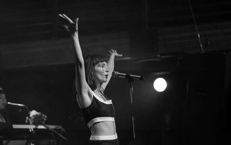 Lauren Mayberry