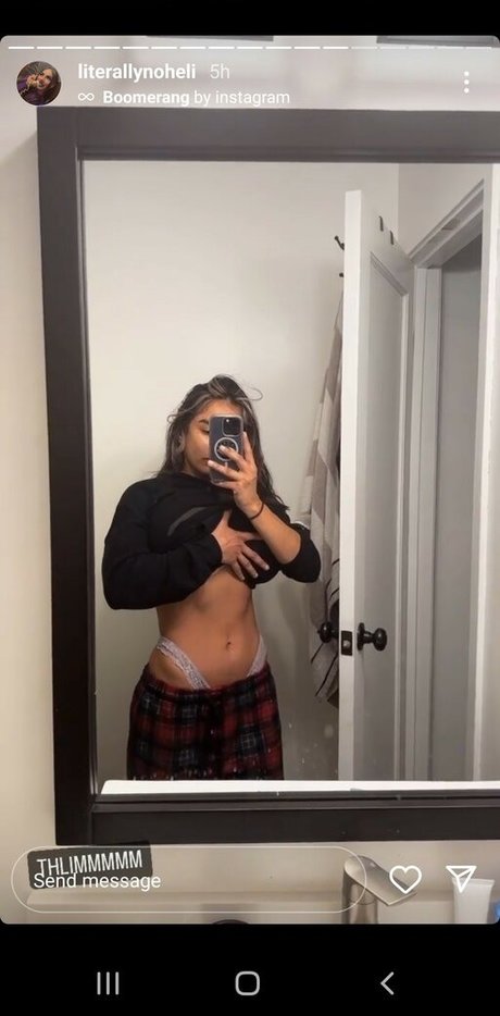 Naakte gelekte OnlyFans-foto van Noheli 