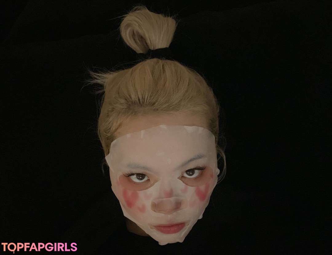 Naakte gelekte OnlyFans-foto van Babyjeyy Jennysweety #165