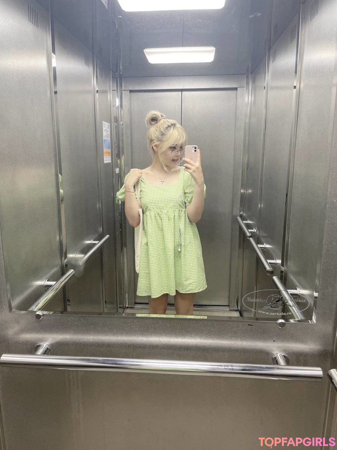 Naakte gelekte OnlyFans-foto van Babyjeyy Jennysweety #181