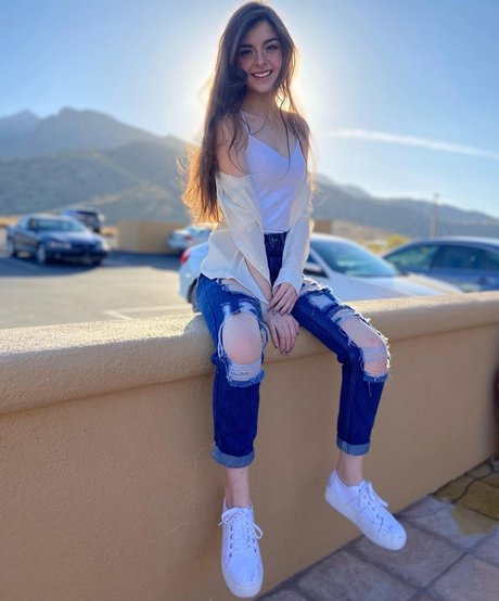 Naakte gelekte OnlyFans-foto van Aruuu