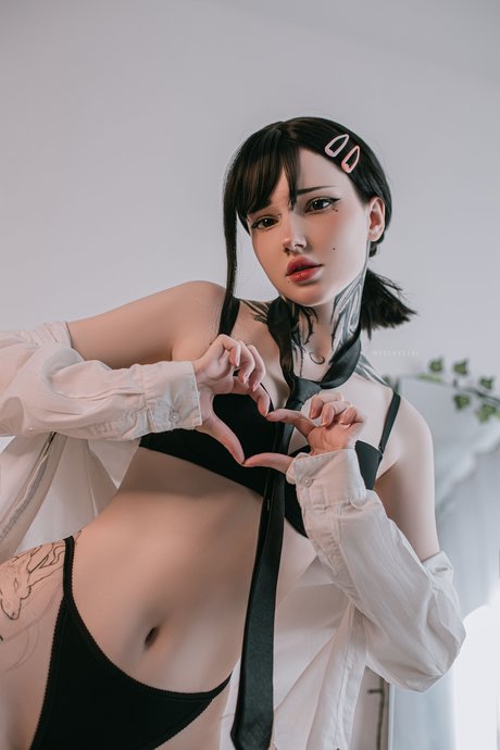 Naakte gelekte OnlyFans-foto van Vell Felice