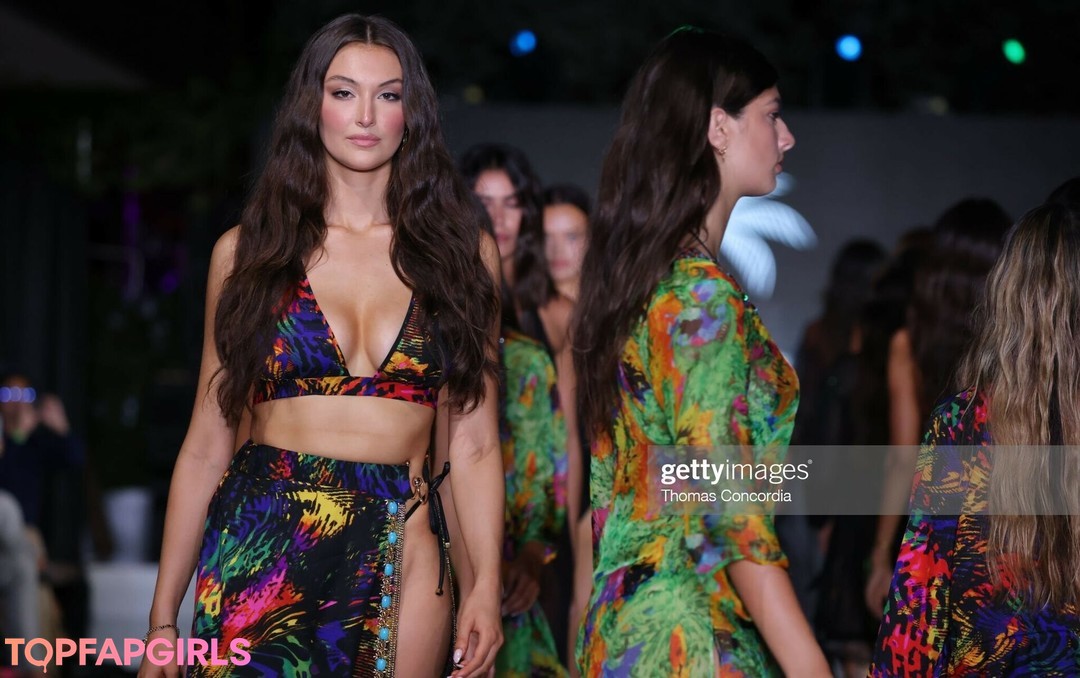 Naakte gelekte OnlyFans-foto van Rachel Michelle #1152